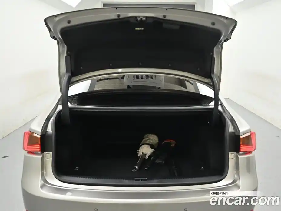 Lexus IS 2019 2.0 гидро, фото 41