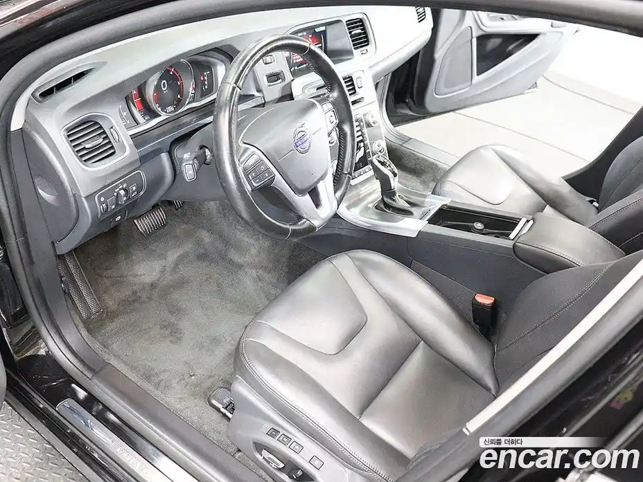 Volvo S60 2016 2.0 автомат (гидро), фото 15