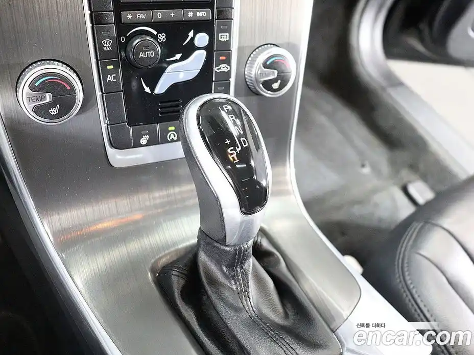 Volvo S60 2016 2.0 автомат (гидро), фото 7