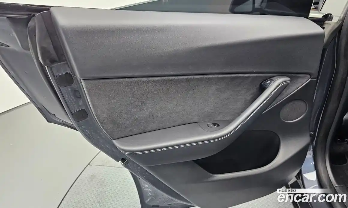 Tesla Model Y 2022 0.2 гидро, фото 15