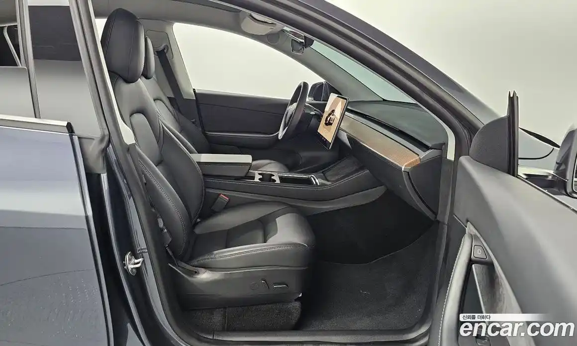 Tesla Model Y 2022 0.2 гидро, фото 18