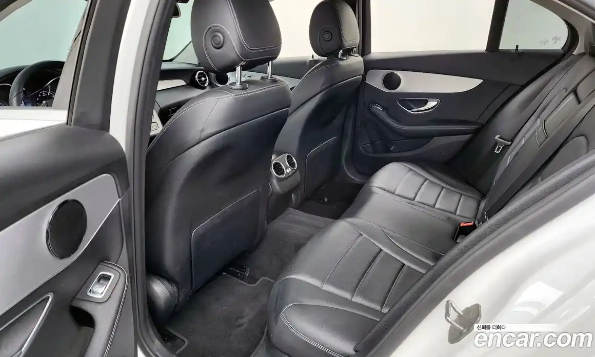 Mercedes-Benz C-Class 2018 2.0 гидро, фото 16 Mercedes-Benz C-Class 2018 2.0 гидро, фото 16