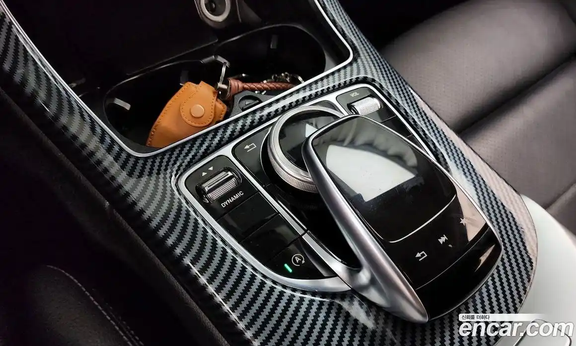 Mercedes-Benz C-Class 2018 2.0 гидро, фото 30 Mercedes-Benz C-Class 2018 2.0 гидро, фото 30