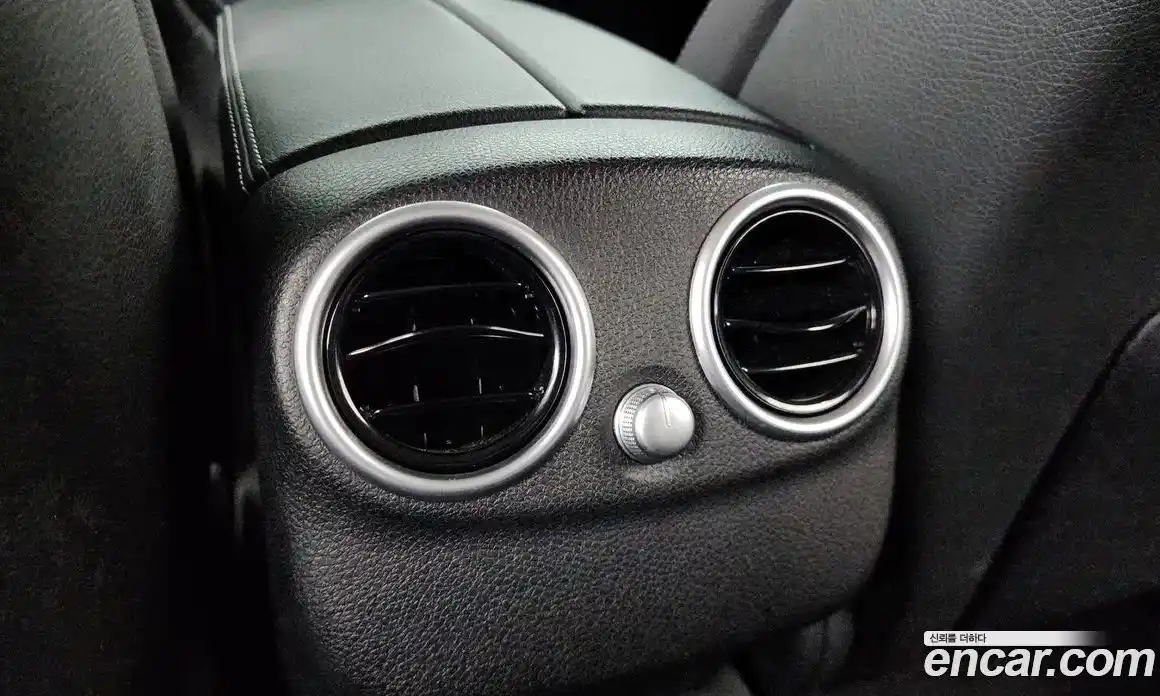Mercedes-Benz C-Class 2018 2.0 гидро, фото 31 Mercedes-Benz C-Class 2018 2.0 гидро, фото 31