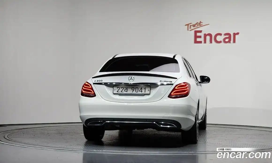 Mercedes-Benz C-Class 2018 2.0 гидро, фото 4 Mercedes-Benz C-Class 2018 2.0 гидро, фото 4