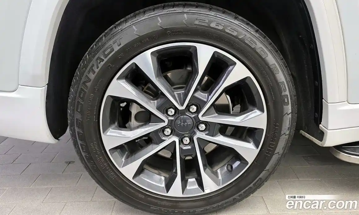 Jeep Cherokee 2021 3.6 автомат (гидро), фото 5