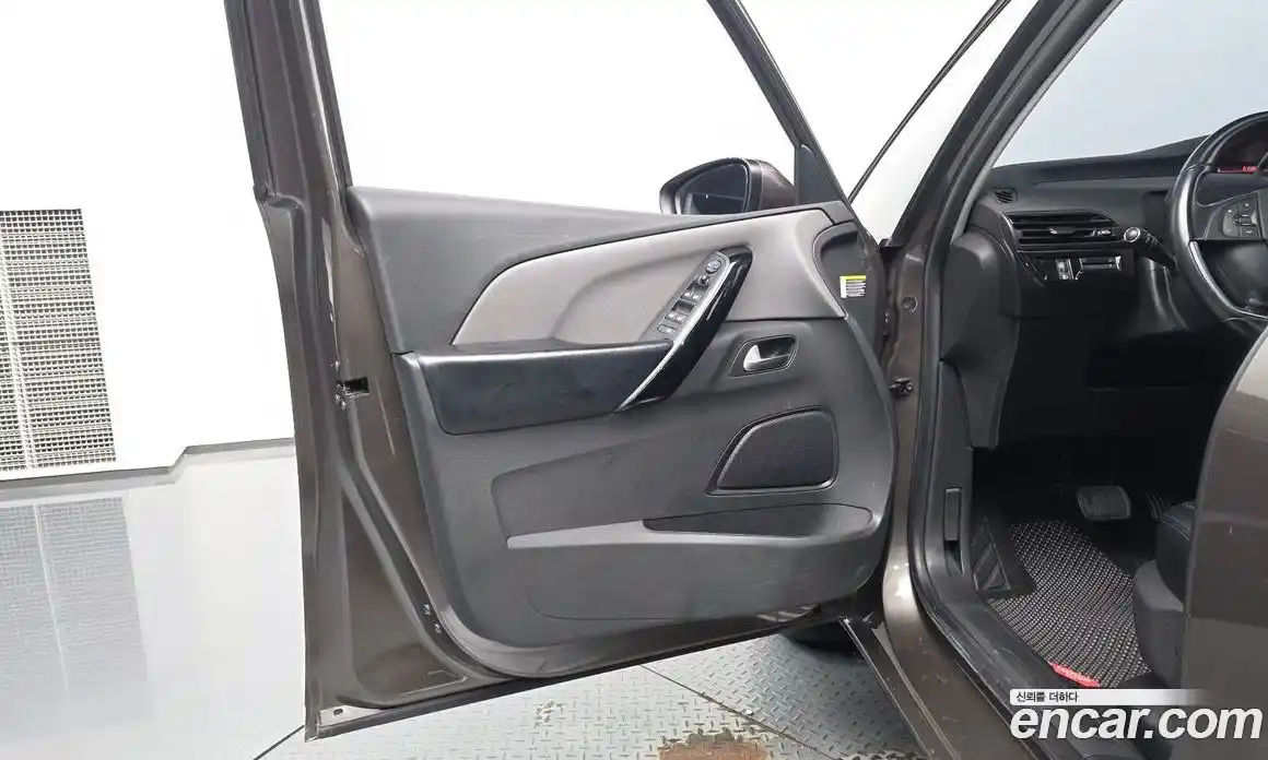 Citroen C4 Picasso 2018 1.6 гидро, фото 34