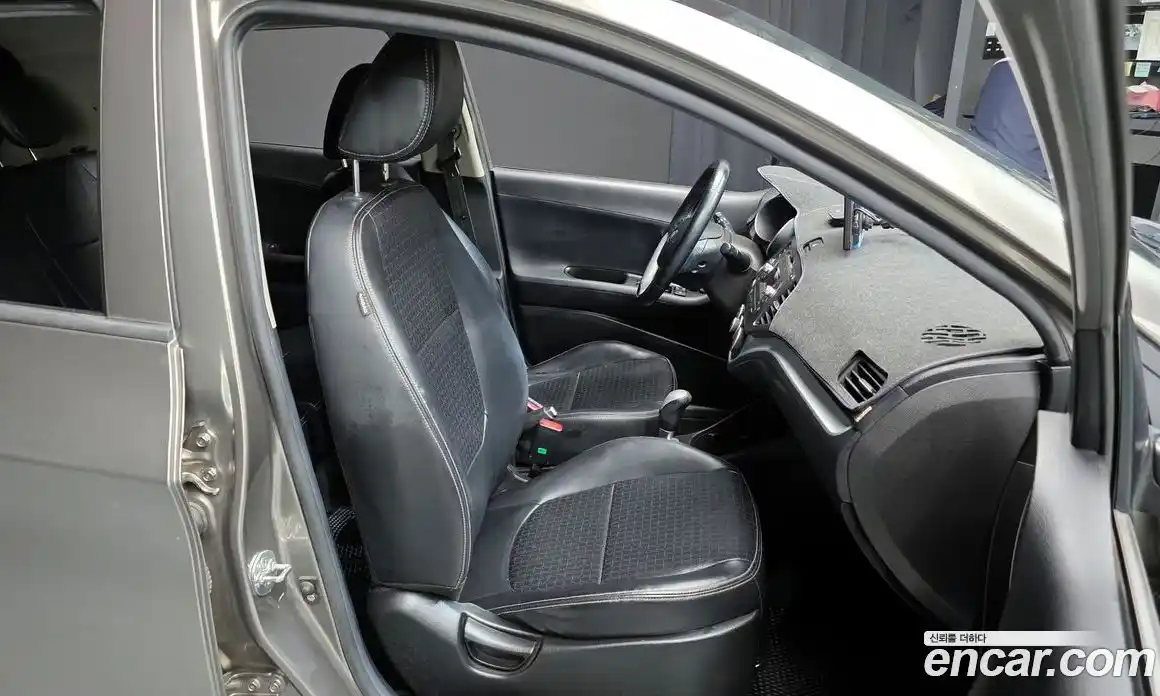 Kia Morning 2015 1.0 автомат (гидро), фото 12