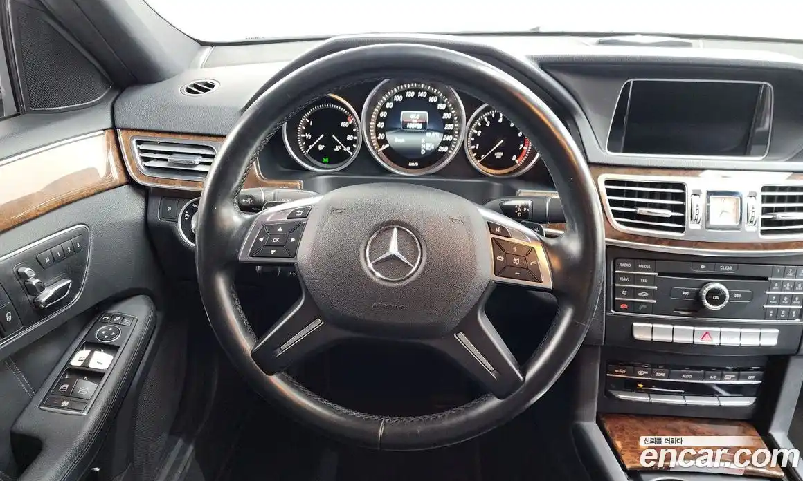 Mercedes-Benz E-Class 2015 3.5 гидро, фото 13 Mercedes-Benz E-Class 2015 3.5 гидро, фото 13