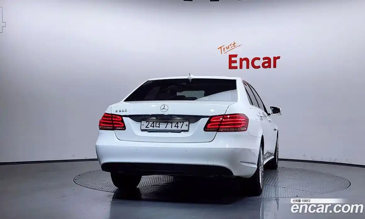 Mercedes-Benz E-Class 2015 3.5 гидро, фото 4 Mercedes-Benz E-Class 2015 3.5 гидро, фото 4