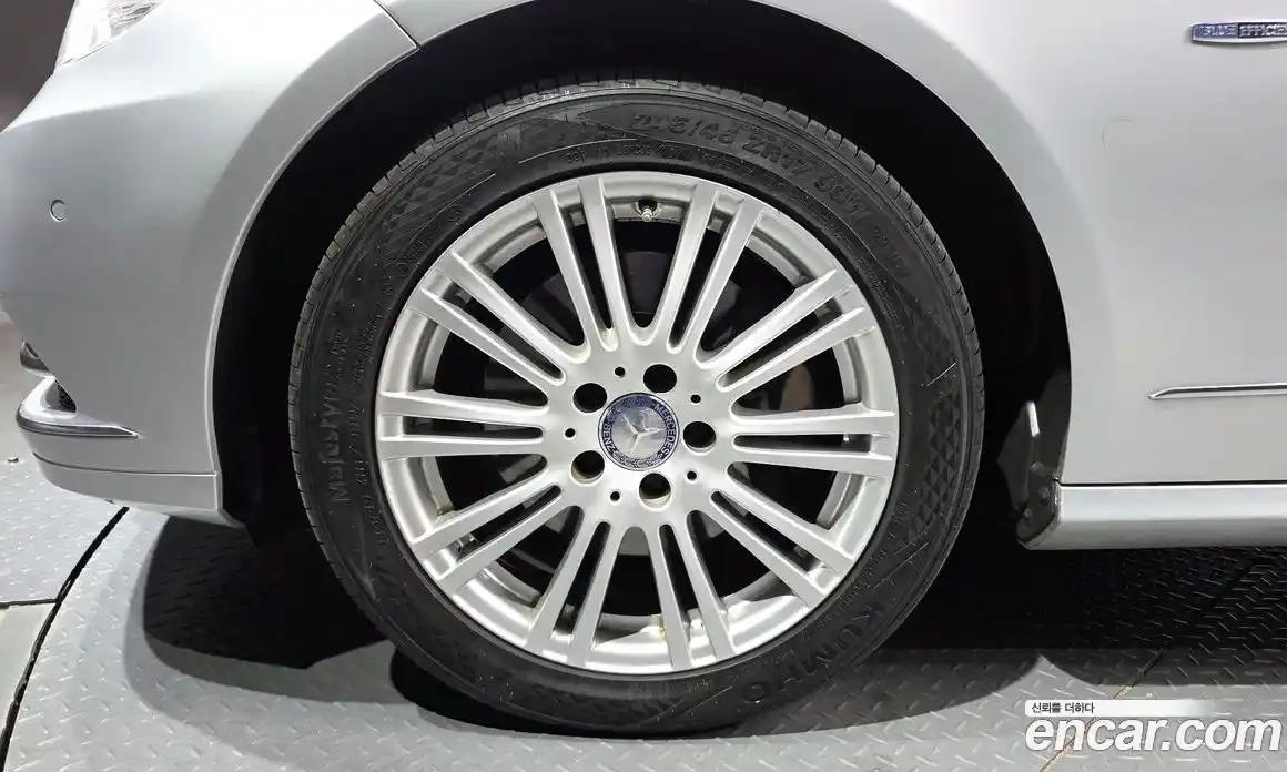 Mercedes-Benz E-Class 2012 3.5 автомат (гидро), фото 5