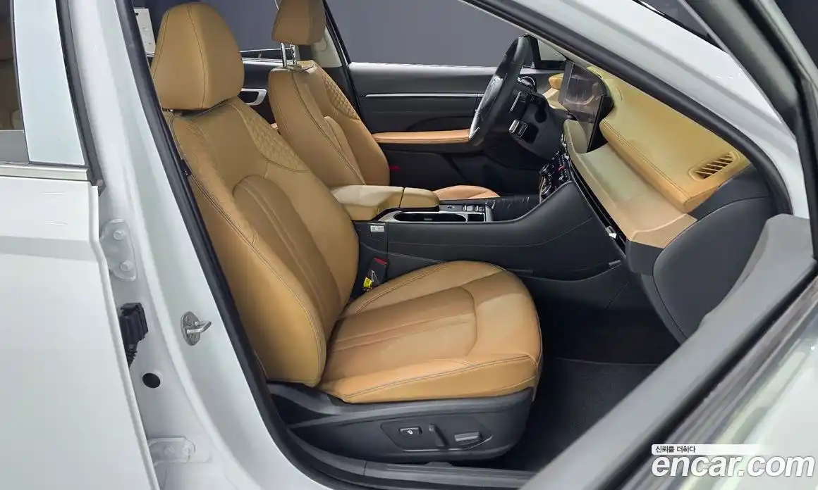 Hyundai Sonata 2025 2.0 автомат (гидро), фото 10