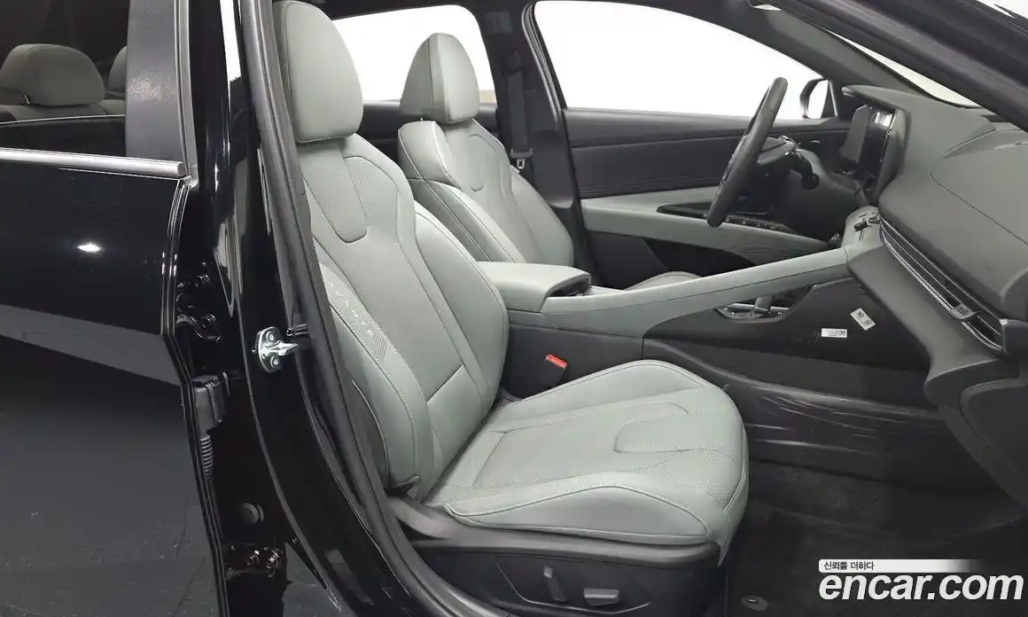 Hyundai Avante 2025 1.6 автомат (гидро), фото 18