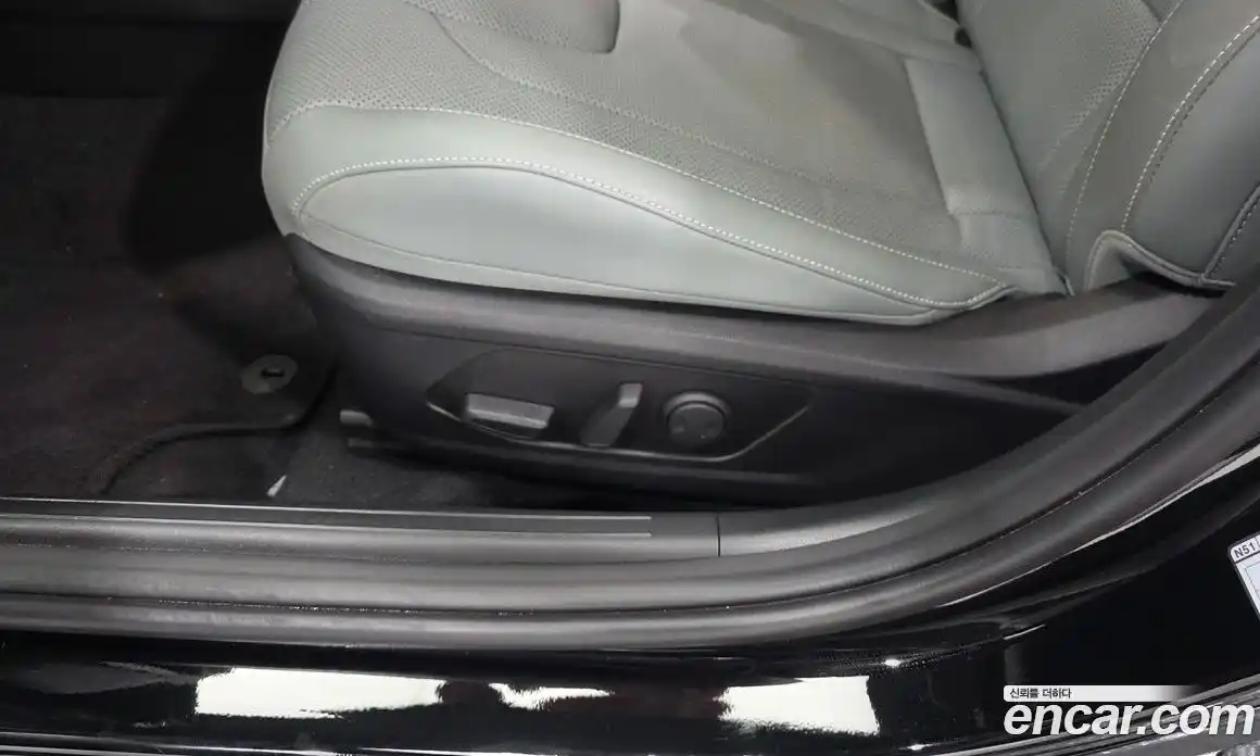 Hyundai Avante 2025 1.6 автомат (гидро), фото 33