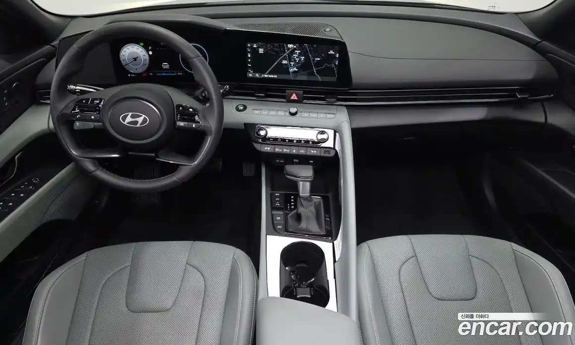 Hyundai Avante 2025 1.6 автомат (гидро), фото 10