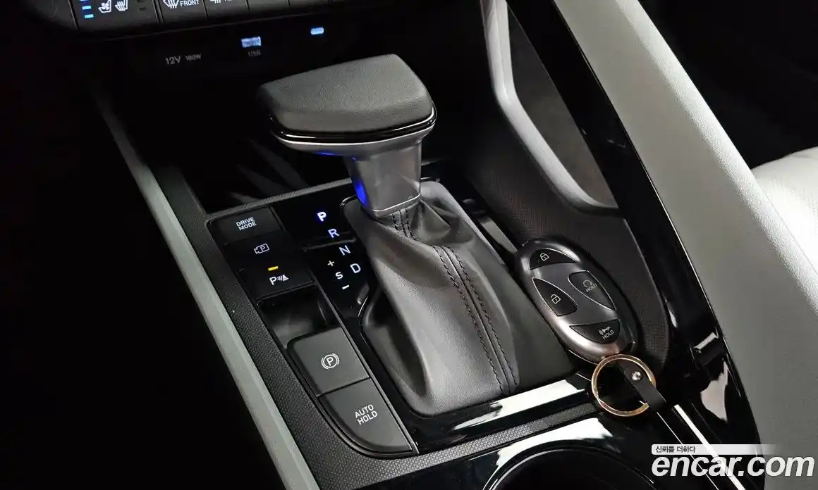 Hyundai Avante 2025 1.6 автомат (гидро), фото 12