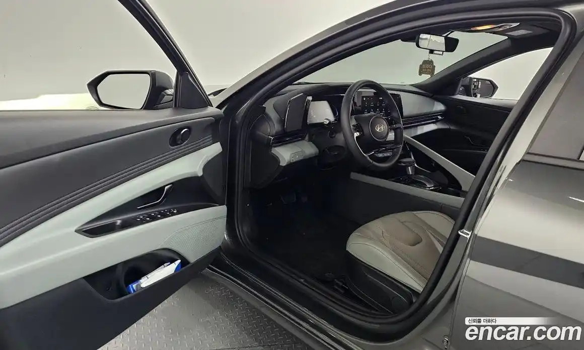 Hyundai Avante 2025 1.6 автомат (гидро), фото 13