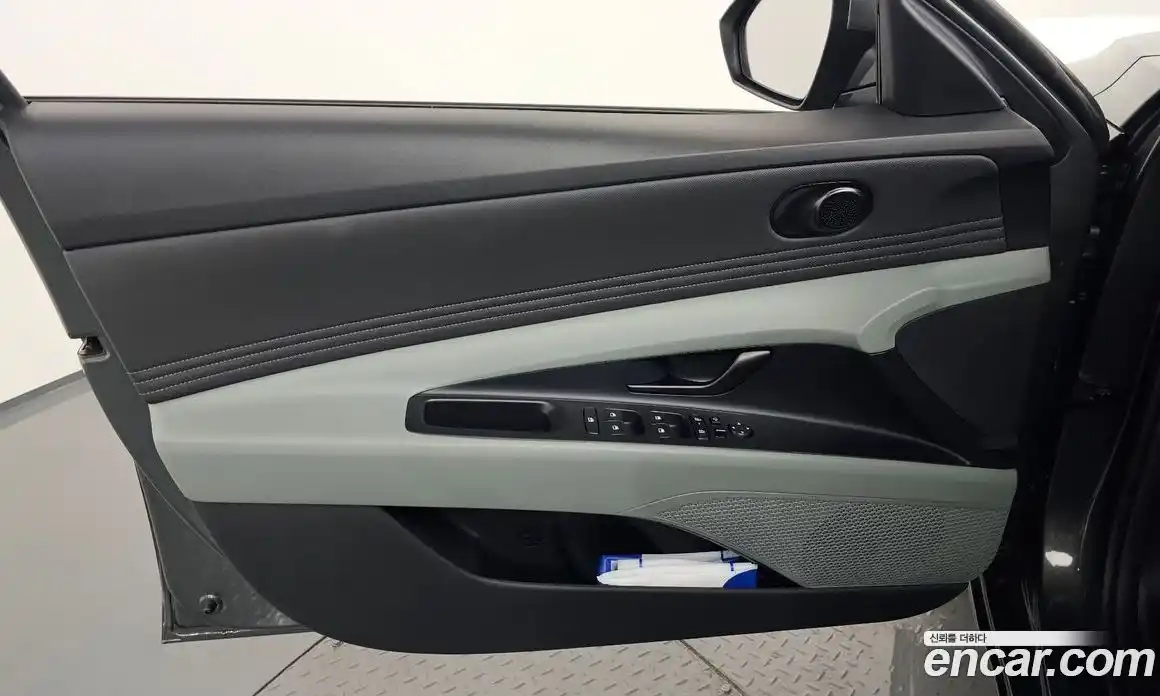 Hyundai Avante 2025 1.6 автомат (гидро), фото 14
