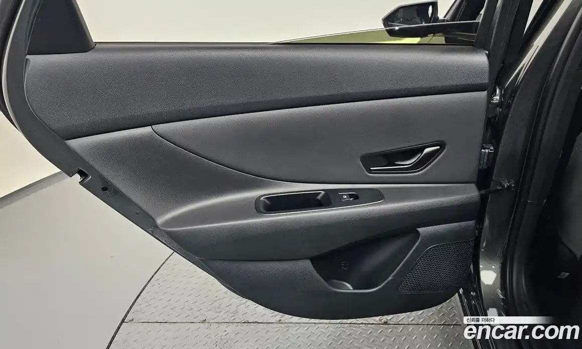 Hyundai Avante 2025 1.6 автомат (гидро), фото 15