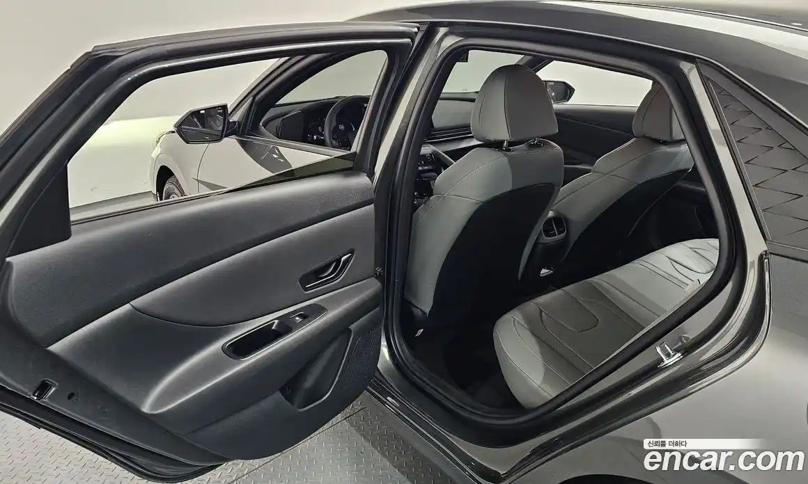 Hyundai Avante 2025 1.6 автомат (гидро), фото 18