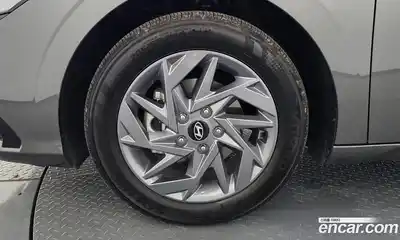 Hyundai Avante 2025 1.6 автомат (гидро), миниатюра 5