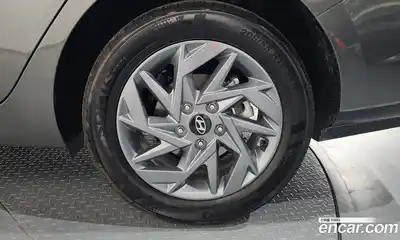 Hyundai Avante 2025 1.6 автомат (гидро), миниатюра 7