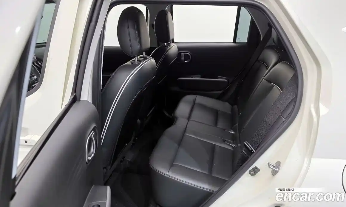 Hyundai Casper 2024 1.0 автомат (гидро), фото 12