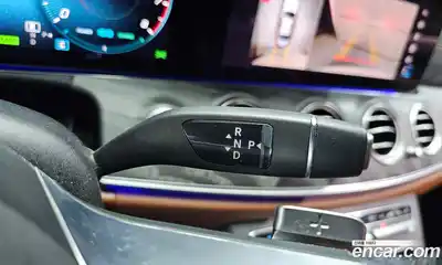 Mercedes-Benz E-Class 2021 2.0 автомат (гидро), миниатюра 12