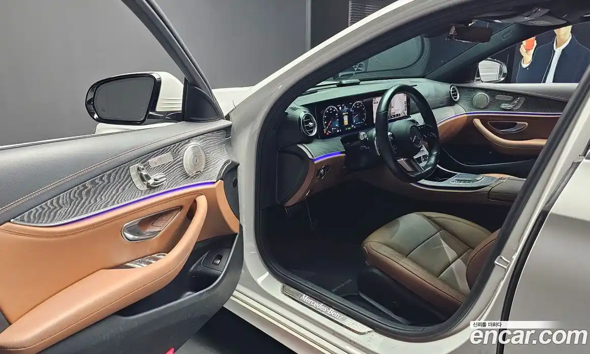 Mercedes-Benz E-Class 2021 2.0 автомат (гидро), фото 13