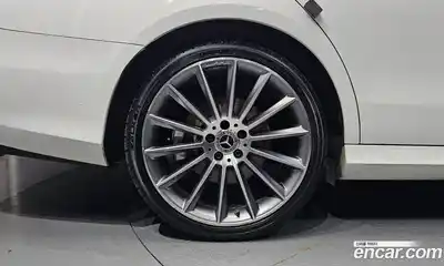 Mercedes-Benz E-Class 2021 2.0 автомат (гидро), миниатюра 5