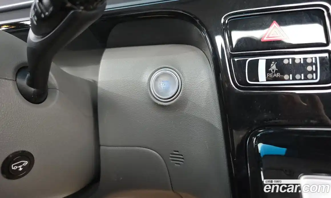 Hyundai Staria 2024 1.6 автомат (гидро), фото 33