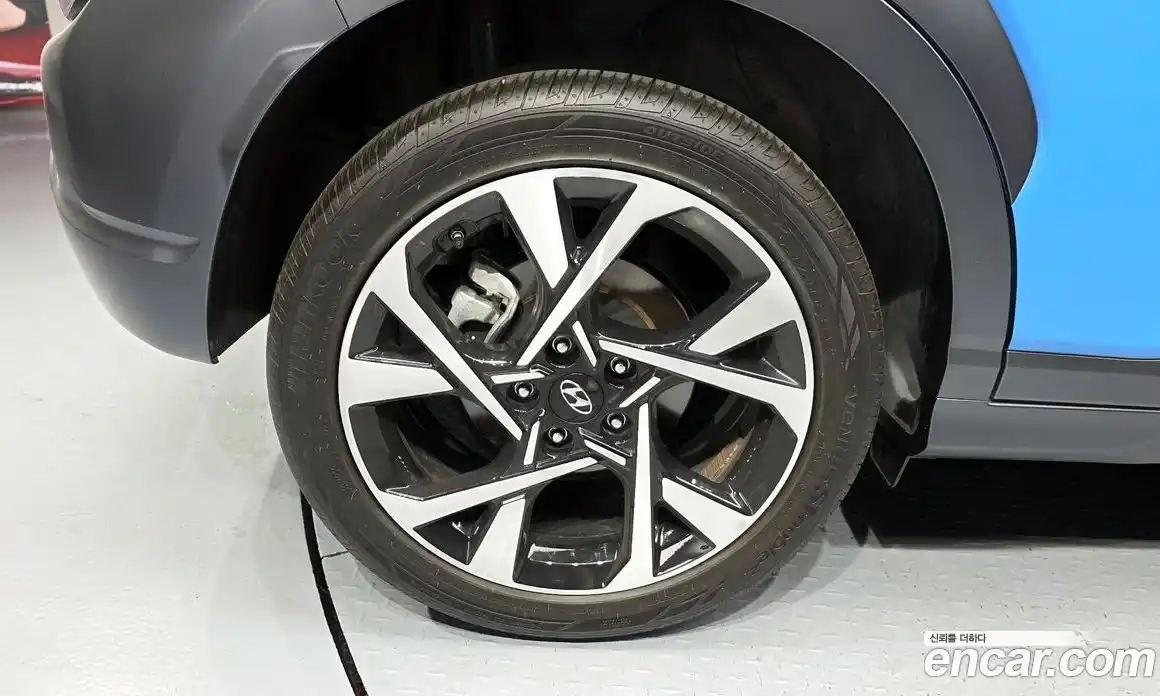 Hyundai Kona 2021 1.6 автомат (гидро), фото 5