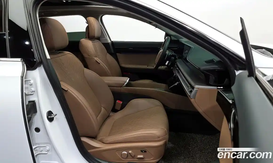 Hyundai Grandeur 2024 2.5 автомат (гидро), фото 16
