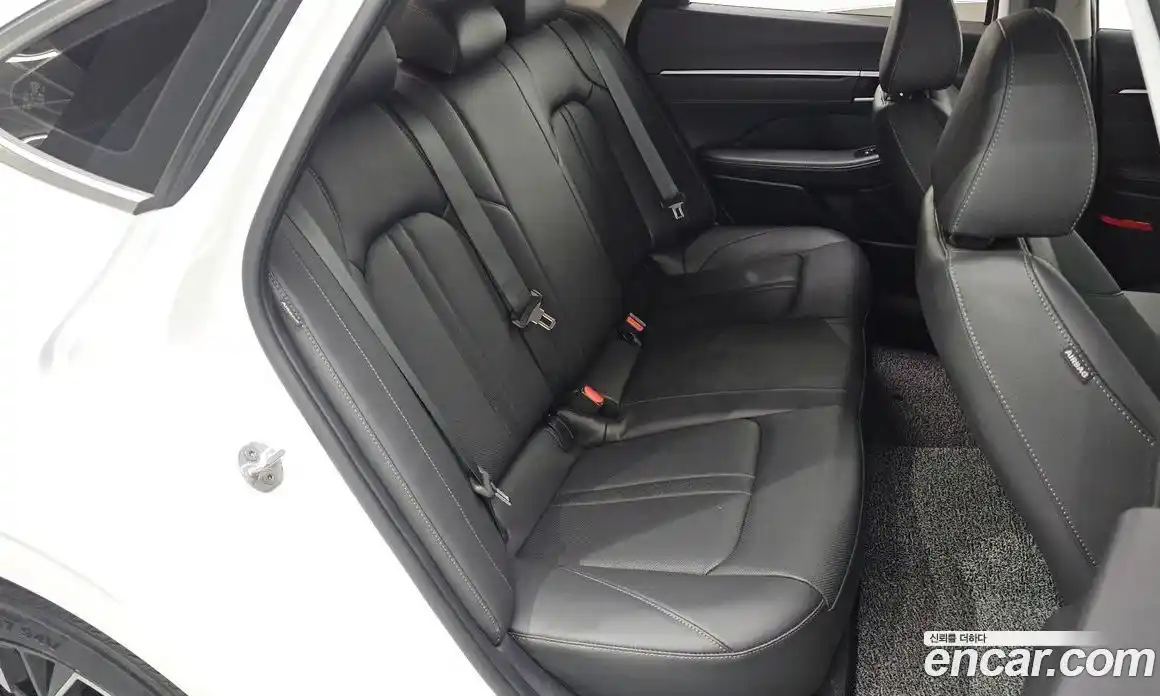 Hyundai Sonata 2025 2.0 автомат (гидро), фото 12