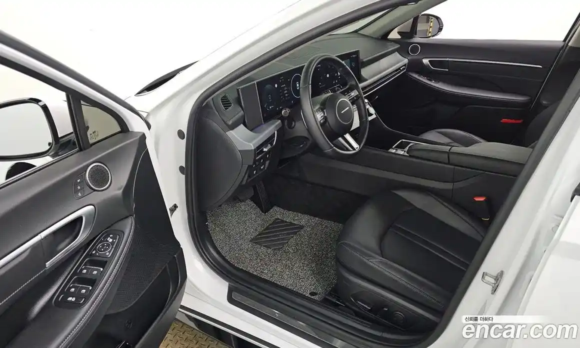 Hyundai Sonata 2025 2.0 автомат (гидро), фото 10