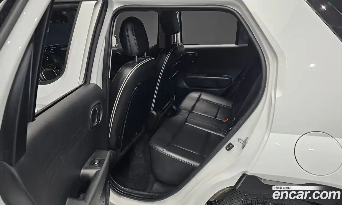 Hyundai Casper 2022 1.0 автомат (гидро), фото 11
