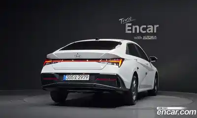 Hyundai Avante 2023 1.6 автомат (гидро), миниатюра 4