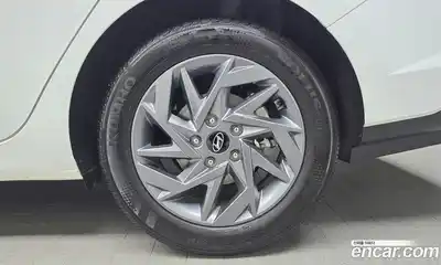 Hyundai Avante 2023 1.6 автомат (гидро), миниатюра 7