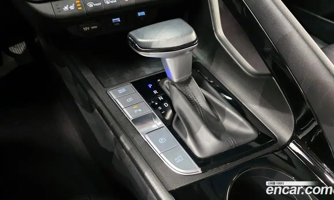 Hyundai Avante 2022 1.6 автомат (гидро), фото 12