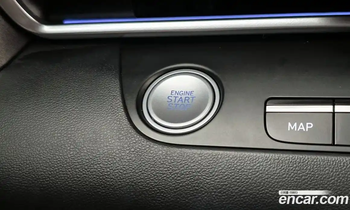 Hyundai Avante 2022 1.6 автомат (гидро), фото 21