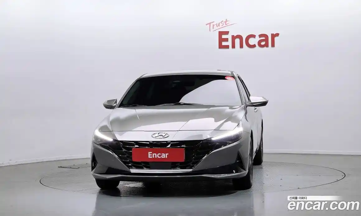 Hyundai Avante 2022 1.6 автомат (гидро), фото 3
