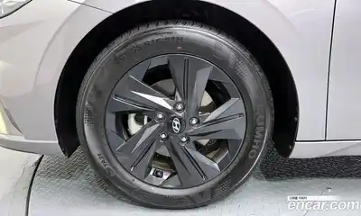 Hyundai Avante 2022 1.6 автомат (гидро), миниатюра 5