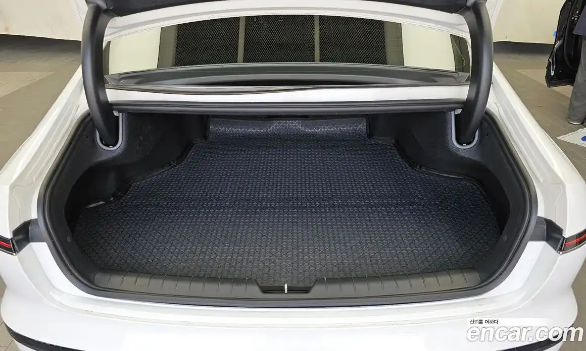 Hyundai Grandeur 2024 3.5 автомат (гидро), фото 26