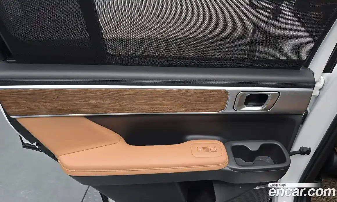 Hyundai Santa Fe 2023 1.6 автомат (гидро), фото 14