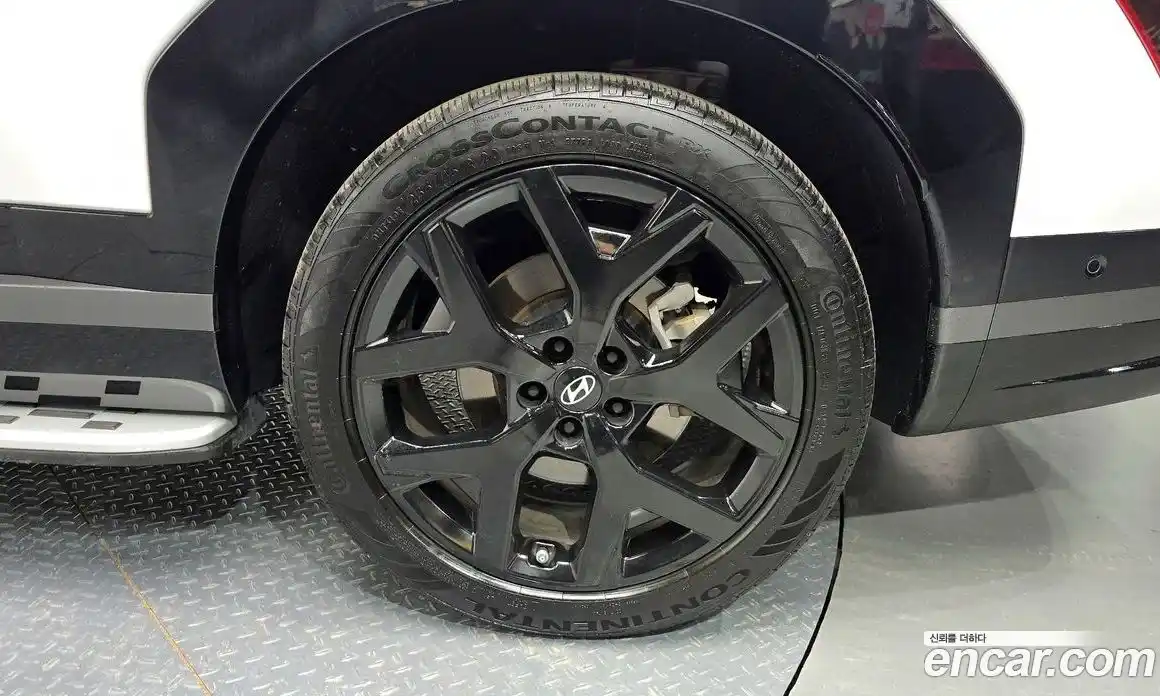 Hyundai Santa Fe 2023 1.6 автомат (гидро), фото 6