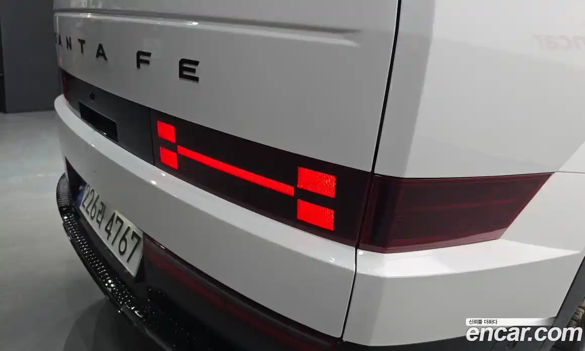 Hyundai Santa Fe 2023 1.6 автомат (гидро), фото 8