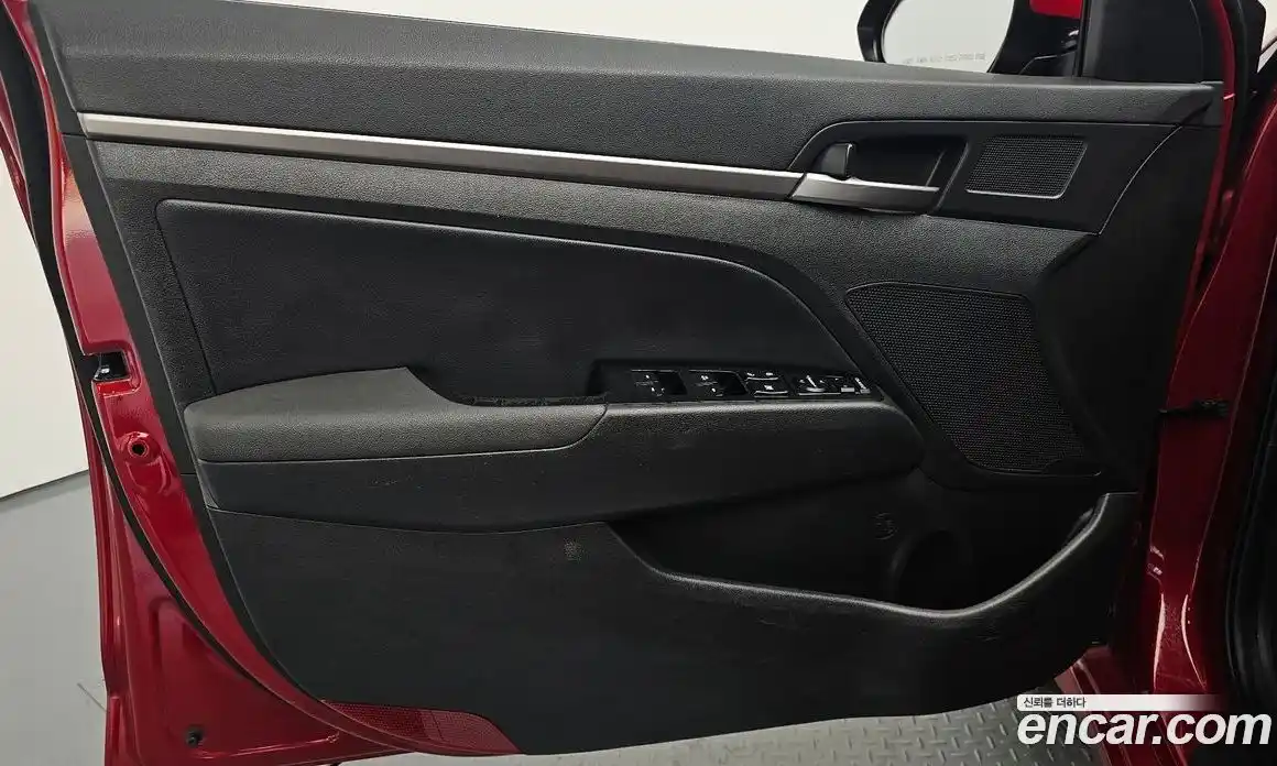 Hyundai Avante 2016 1.6 автомат (гидро), фото 14