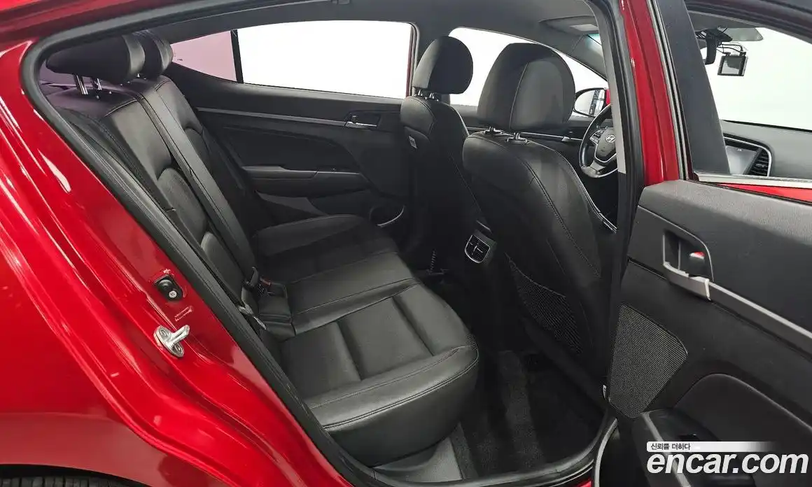 Hyundai Avante 2016 1.6 автомат (гидро), фото 16