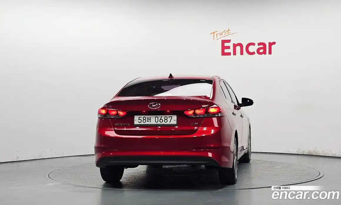 Hyundai Avante 2016 1.6 автомат (гидро), фото 4
