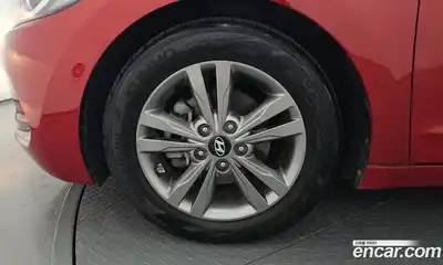 Hyundai Avante 2016 1.6 автомат (гидро), миниатюра 5